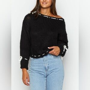 Beginning Boutique Sweater 🖤